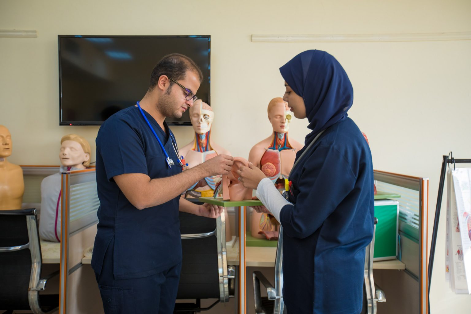 بدء تنسيق المرحلة الثانية لمعهد التمريض بمستشفى الحسين الجامعى