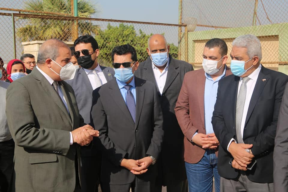 أشرف صبحي يلتقي بشباب جامعة الأزهر في حوار مفتوح