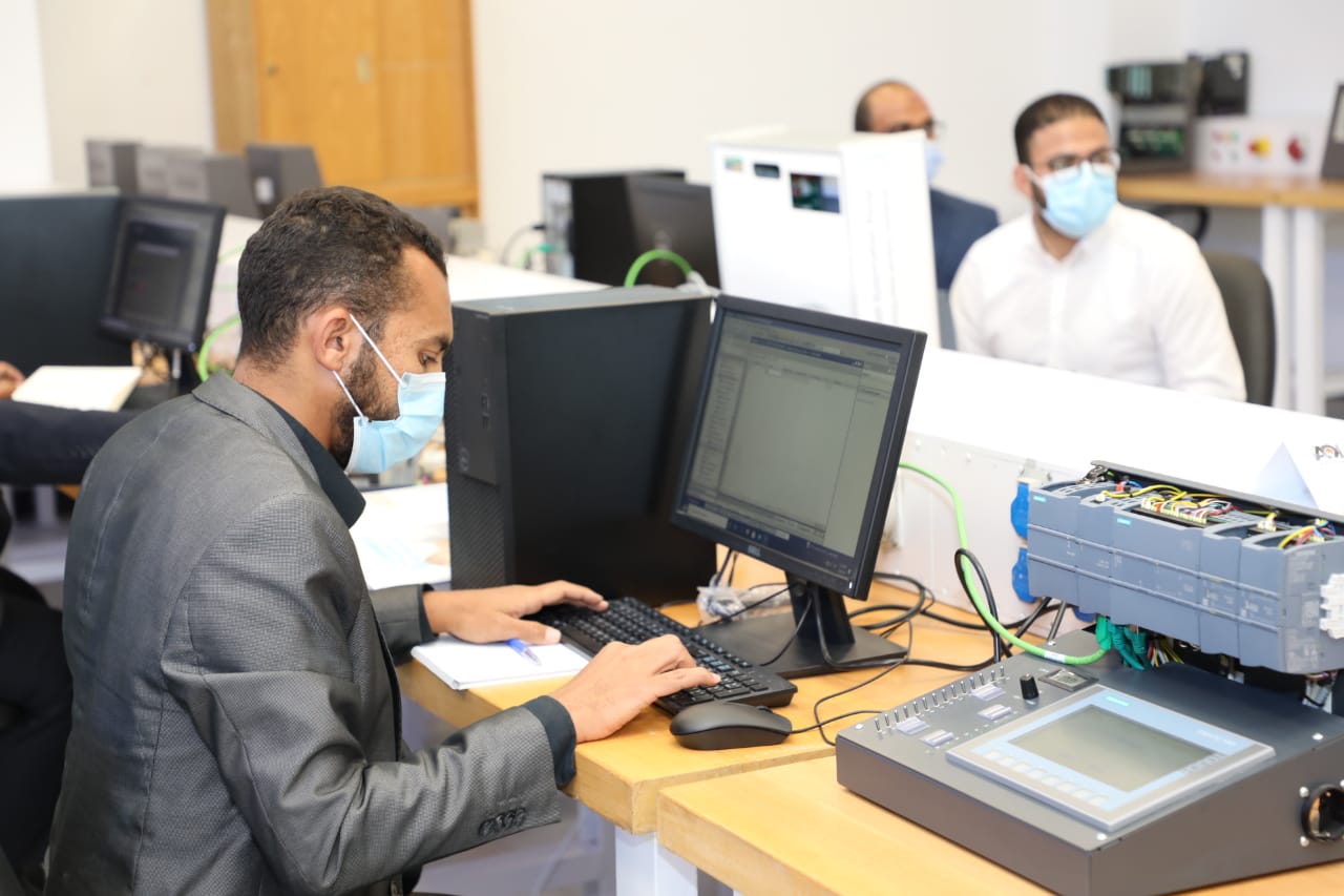 افتتاح أكاديمية العربية للتصنيع لتدريب الكوادر البشرية في مجال التحول الرقمي