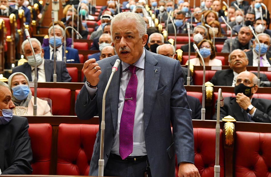 برلمان يهاجم طارق شوقي: "وزير التعليم مبيتكشفش على البرلمان وبيعمل اللي في دماغه"