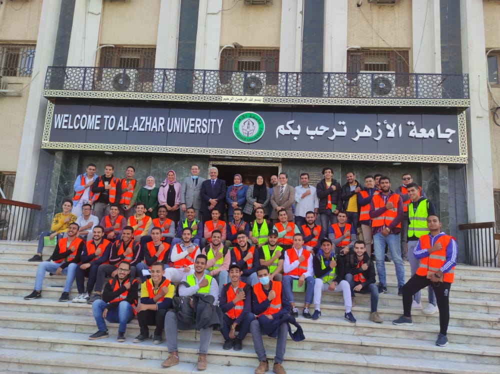 طلاب جامعة الأزهر يتصدون للمخدرات والادمان ويقومون بحملات توعية داخل الحرم الجامعي