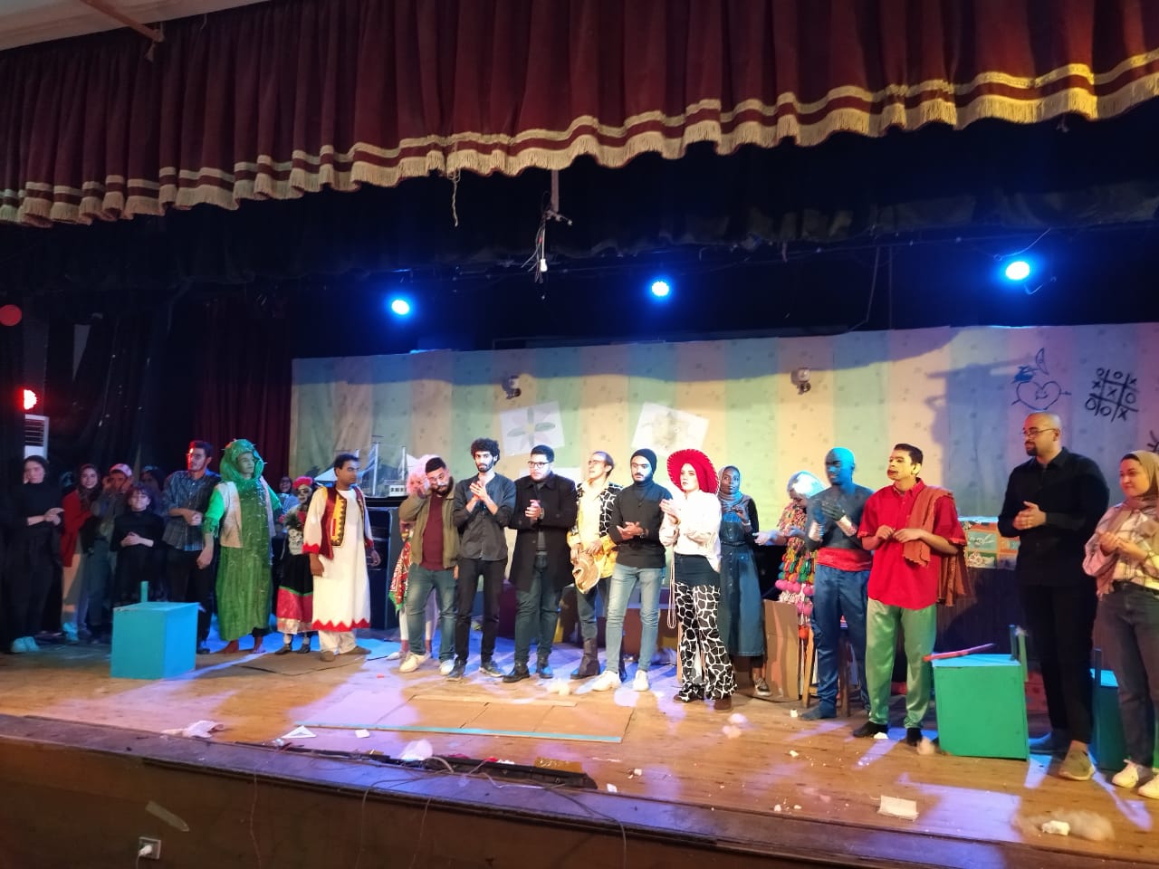 فريق صيدلة القاهرة يعرض مسرحيته "خلي بالك من وودى" ضمن مهرجان المسرح الجامعي