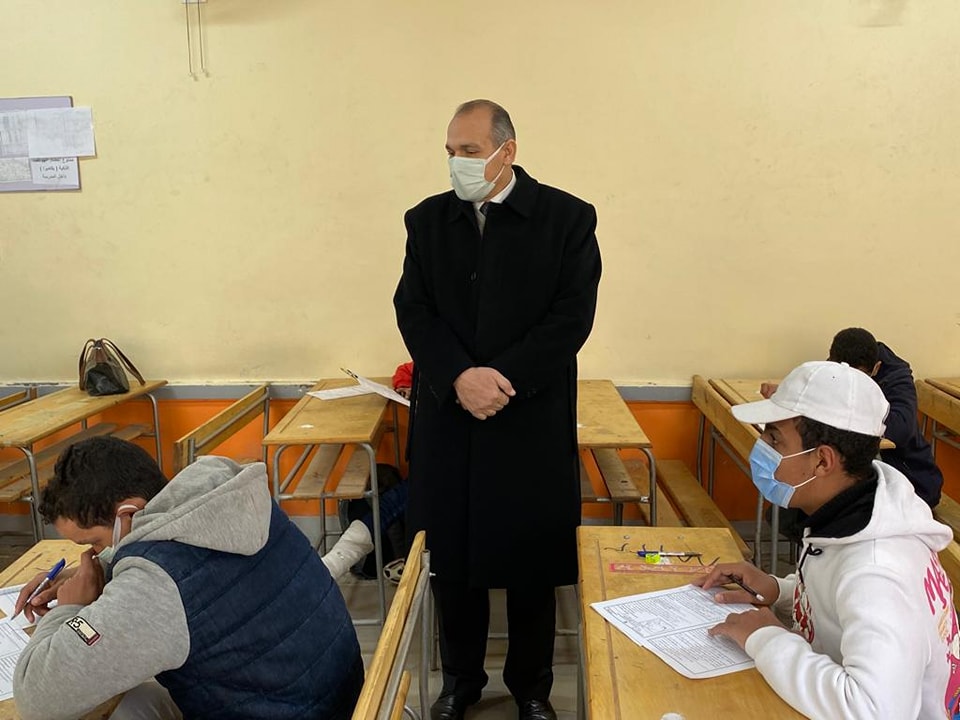 تعليم القاهرة: امتحان درسات الشهادة الإعداداية متنوع ويغطي كافة المستويات  