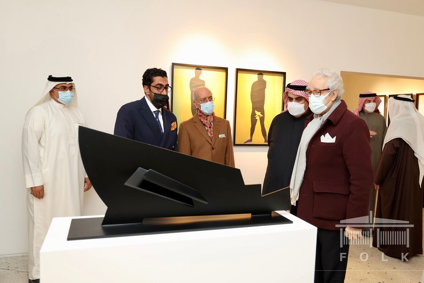 فاروق حسني يحضر افتتاح معرض حنين للفنان البحريني خالد فرحان