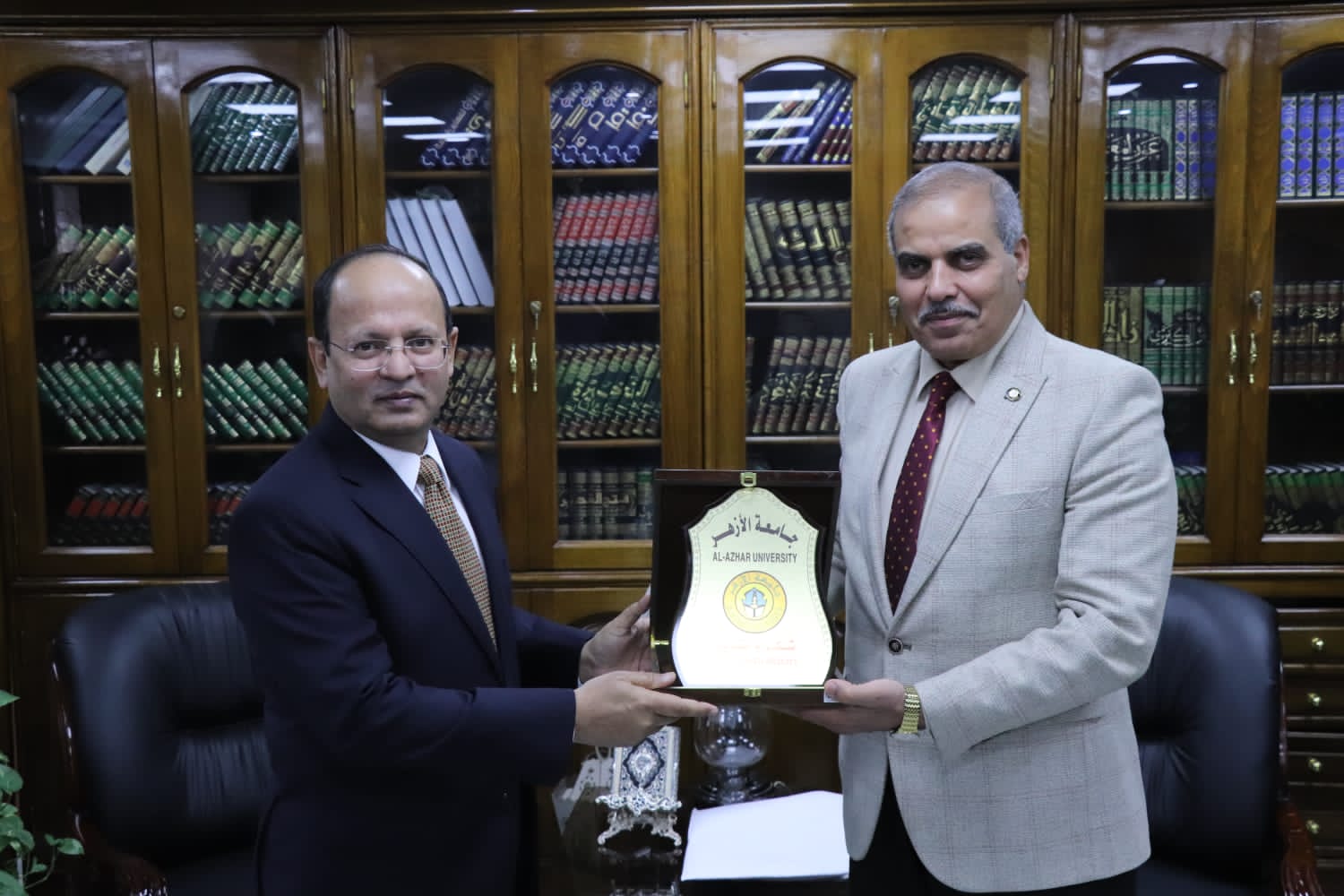 سفير باكستان يشيد بجهود جامعة الأزهر في نشر الوسطية والاعتدال في العالم