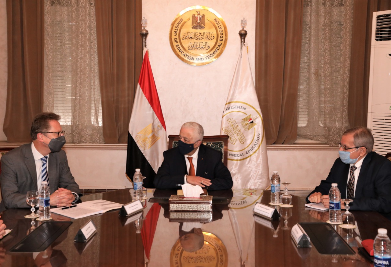 «شوقي» وسفير ألمانيا بالقاهرة يبحثان توسيع أوجه التعاون المستقبلية لتطوير التعليم قبل الجامعي