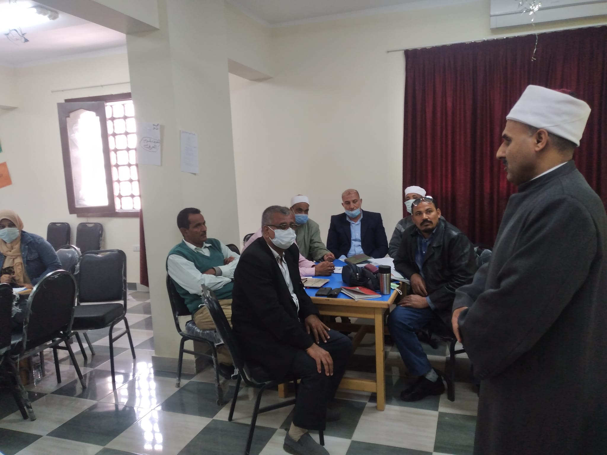 رئيس البحر الأحمر الأزهرية يتابع فعاليات تدريب معلمى اللغة العربية بديوان عام المنطقة