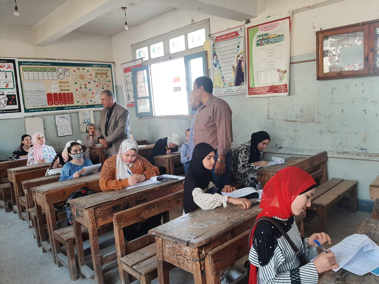 أمهات مصر: عودة الثواب والعقاب للمعلمين والطلاب يضبط العملية التعليمية 