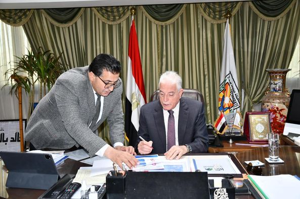 محافظ جنوب سيناء يعتمد نتيجة الإعدادية بنسبة نجاح 80.12 %