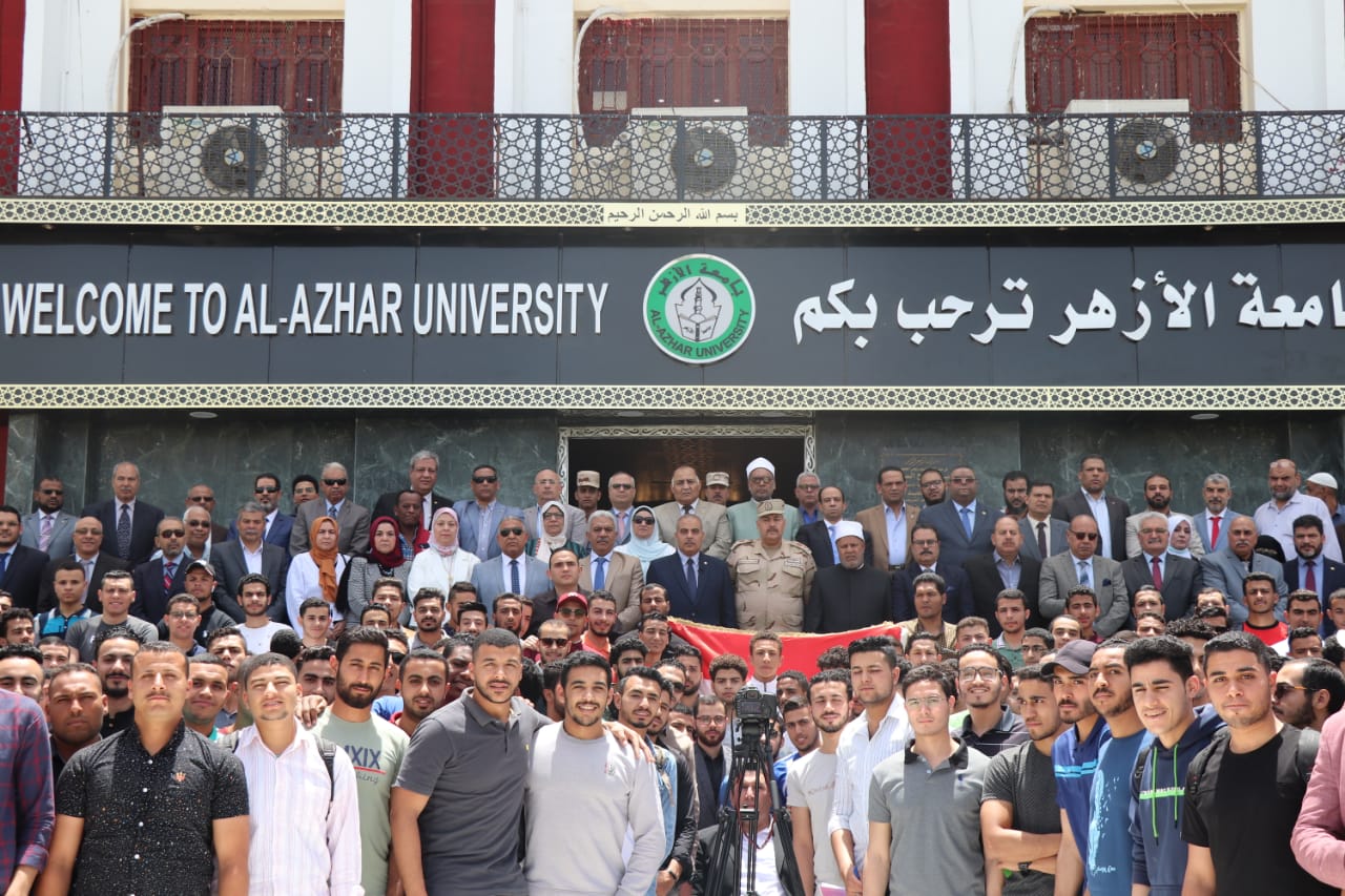 المحرصاوي يعلن اصطفاف جامعة الأزهر صفًّا واحدًا دعمًا للقوات المسلحة والشرطة في حربهما على الإرهاب