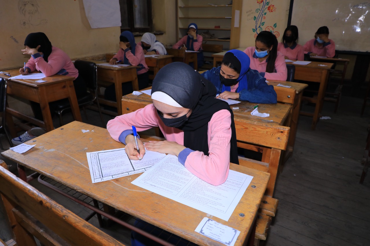 99.83%.. «التعليم» تعلن نسبة أداء امتحان اللغة الأجنبية الأولى للثاني الثانوي إلكترونيا