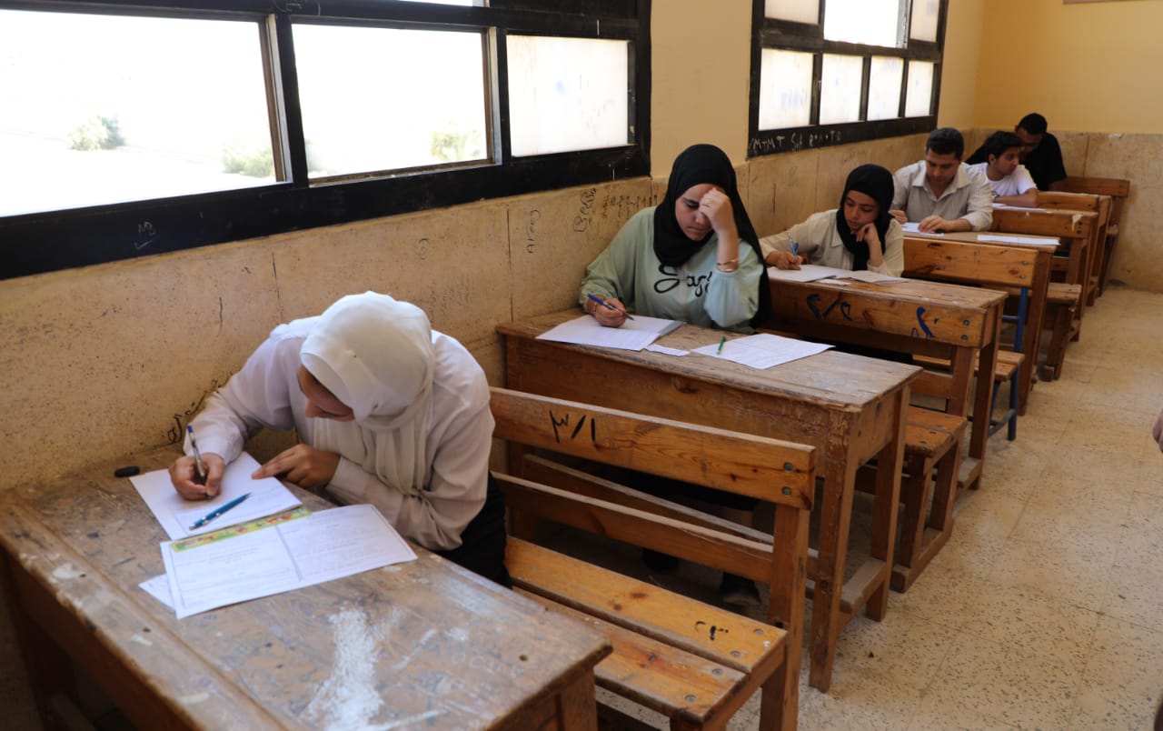 رصد 4 حالات غش في امتحانات الدبلومات الفنية 2022 بالقاهرة