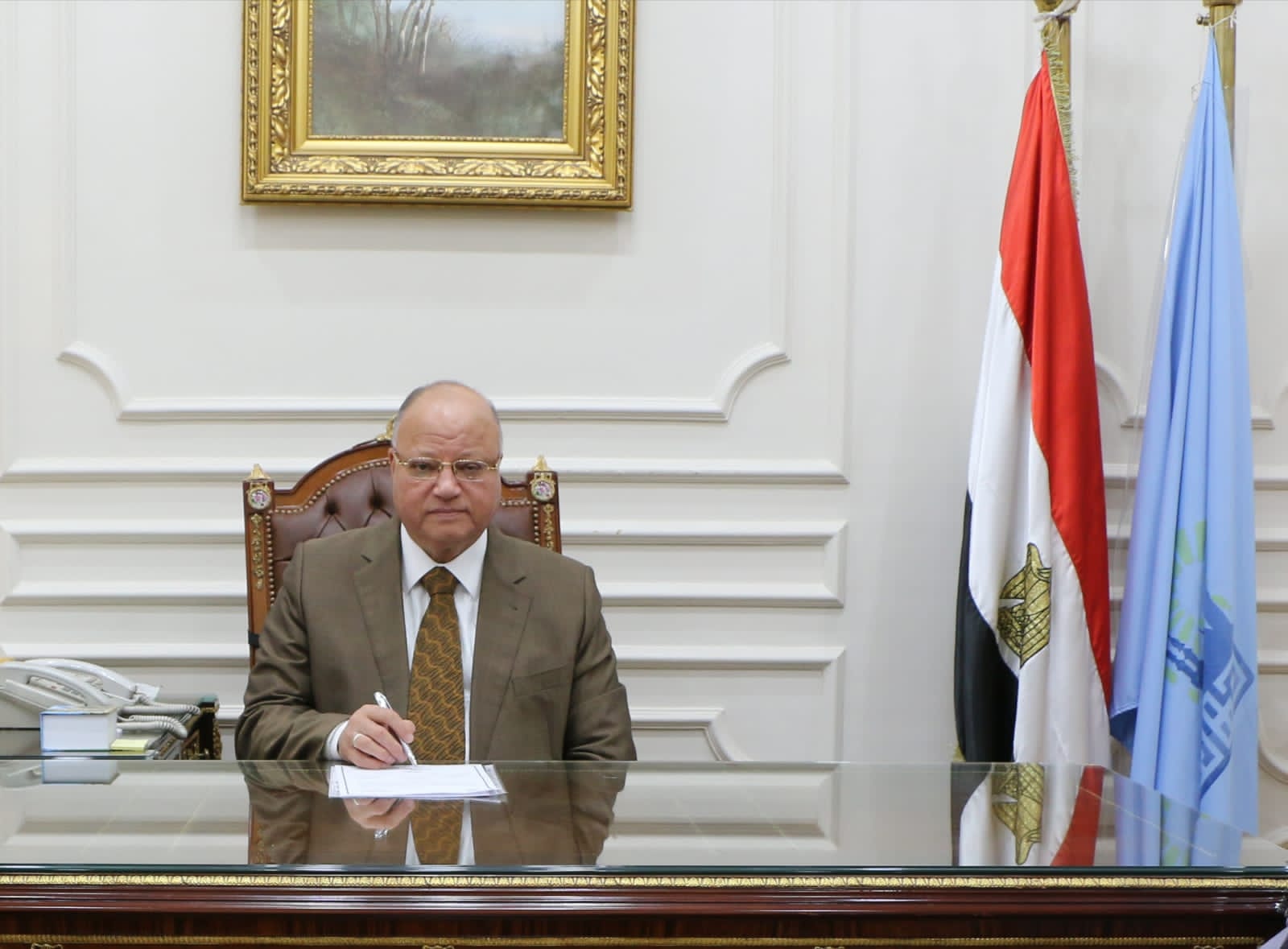 محافظ القاهرة يعتمد نتيجة الشهادة الإعدادية الدور الثاني
