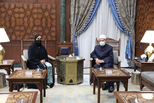 الإمام الأكبر يستقبل سفيرة دولة الإمارات بالقاهرة