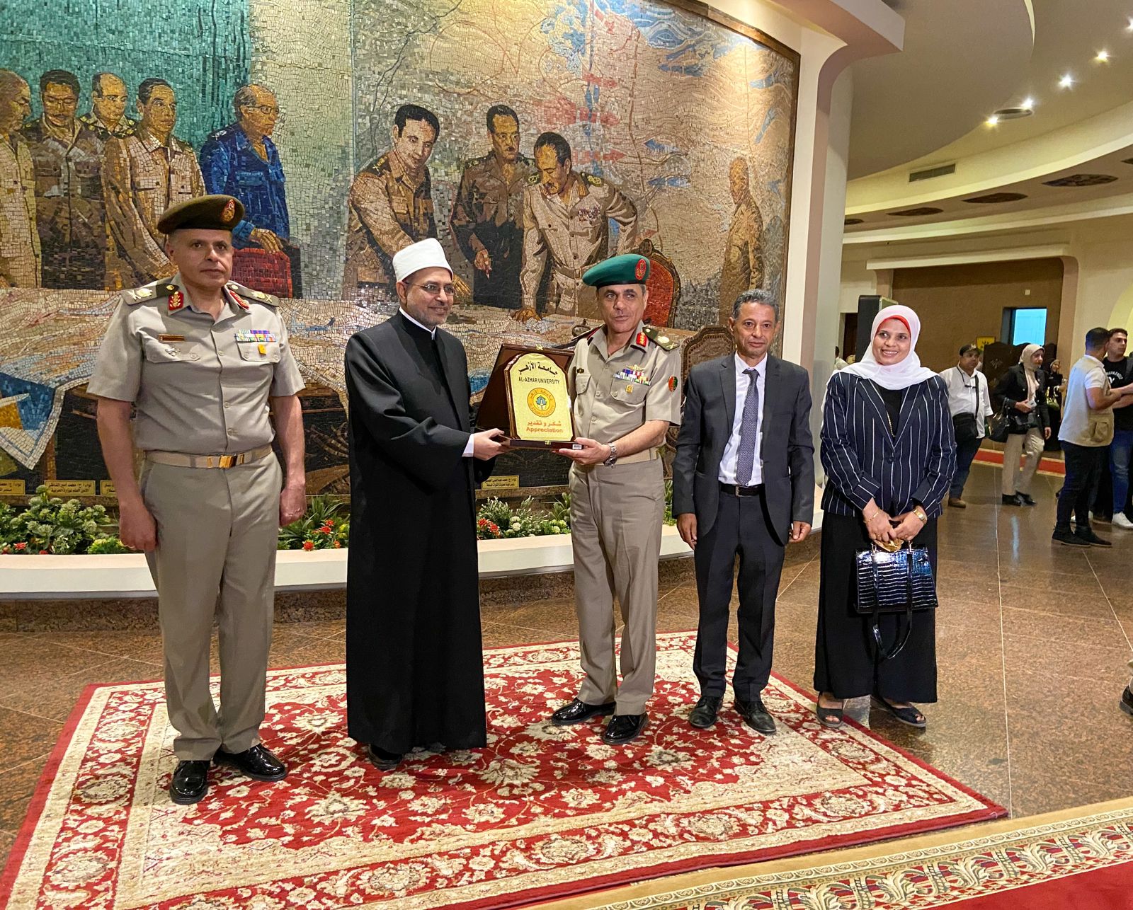رئيس جامعة الأزهر يشارك في احتفالية معرض الثقافات العسكرية بمناسبة الذكرى ال 49 لانتصارات أكتوبر