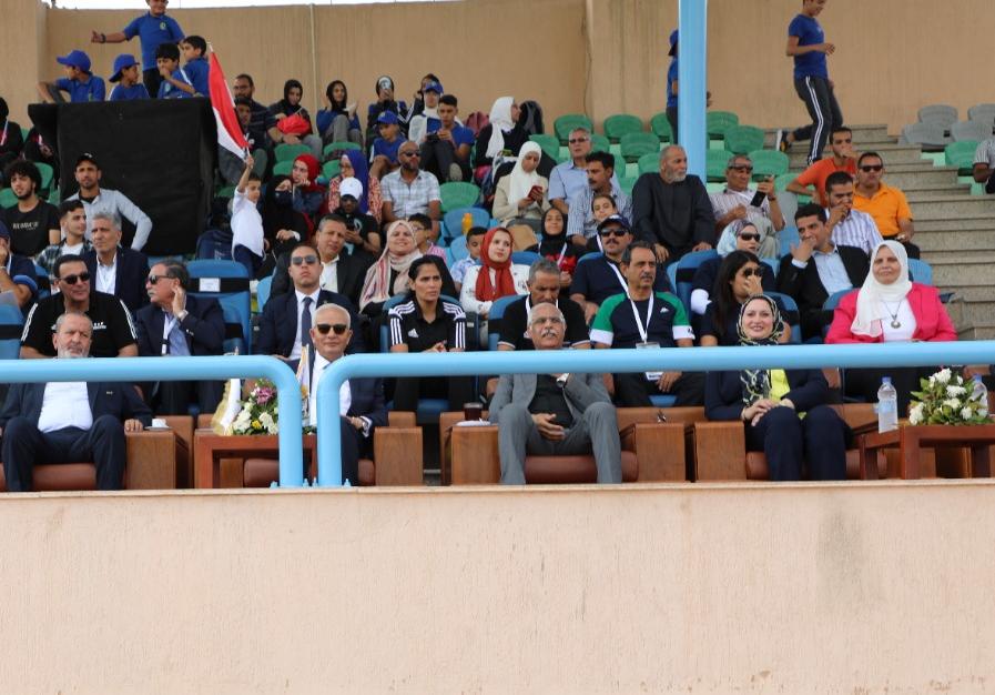 "حجازي" يتابع فعاليات اليوم الثالث من بطولة دوري شمال إفريقيا للمدارس