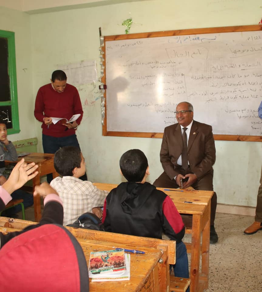 امتحانات الفصل الدراسي الأول تتعارض مع أعياد المسيحيين وأولياء أمور مصر يطالب الوزير بالتدخل