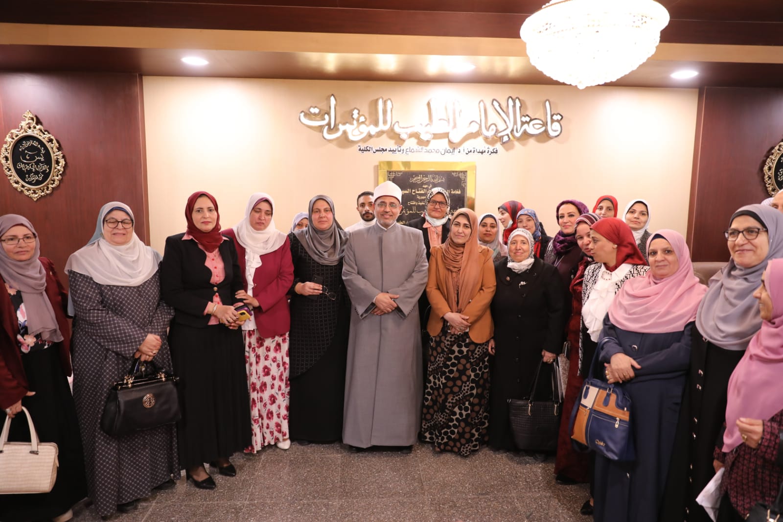 رئيس جامعة الأزهر يشيد بكلية الدراسات الإسلامية والعربية للبنات بالإسكندرية كلية معتمدة