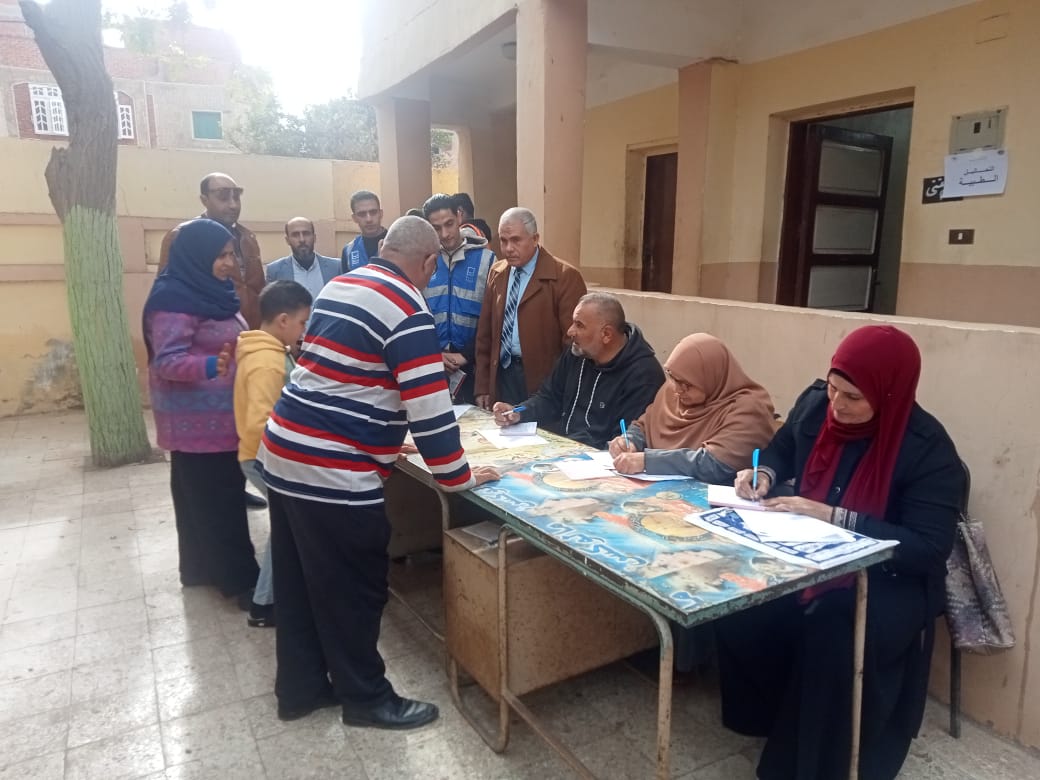 جامعة مدينة السادات: الكشف على ٢٢١ في القافلة الطبية بقرية "المصيلحة" بالمنوفية