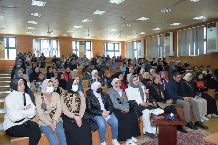 جامعة القاهرة تنظم الملتقى التعليمي الثالث في مجال تعلم اللغات