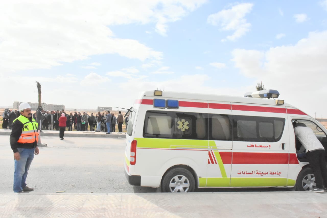 جامعة مدينة السادات تنفذ خطة إخلاء تدريبية في حالات الطوارئ بمبني الإدارة المركزية